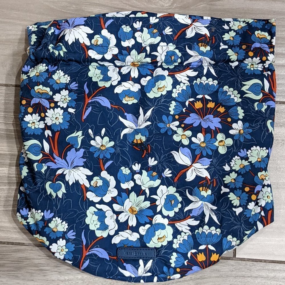 Vera Bradley 8-in Diameter Waterproof Cinch Pouch
